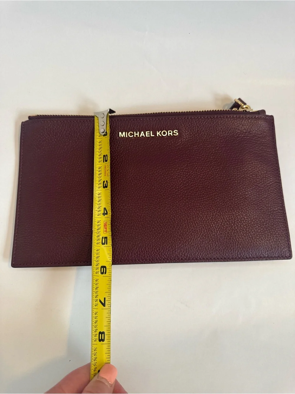 Michael Kors Women’s Jet Set Travel Burgundy Leather Wristlet with Gold Logo - Picture 8 of 9